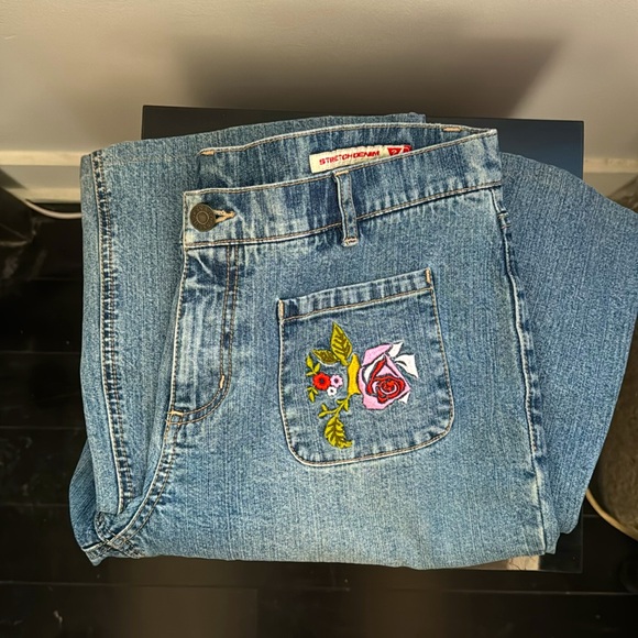 Guess Jeans! - Picture 4 of 5